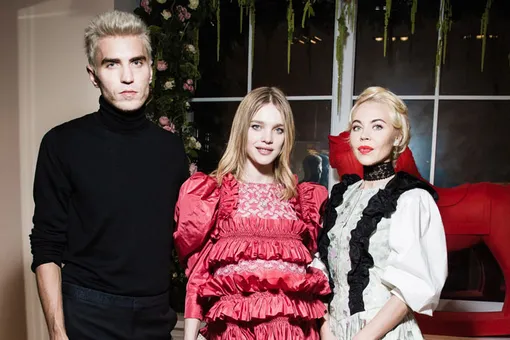 Наталья Водянова в Ulyana Sergeenko Couture на открытии нового шоурума марки Наталья Водянова в Ulyana Sergeenko Couture на открытии нового шоурума марки