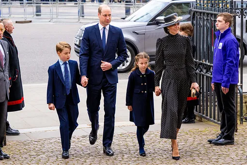 Принц Уильям, Кейт Миддлтон, принц Джордж и принцесса Шарлотта