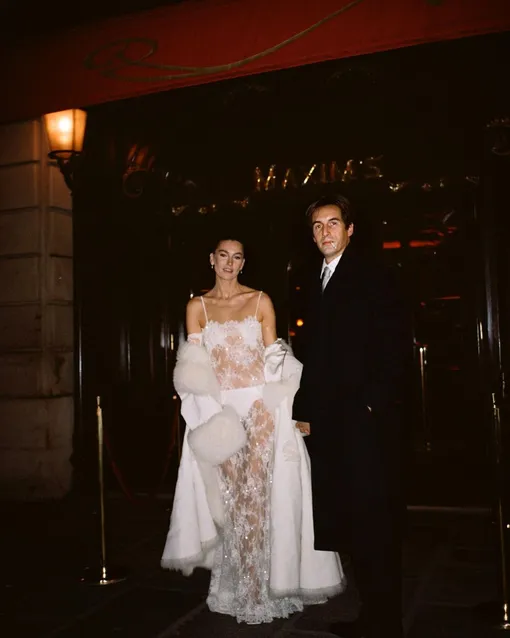 Камиль Шарьер в свадебном платье Harris Reed