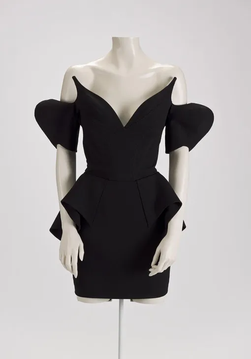Платье Thierry Mugler, 1981 год Платье Thierry Mugler, 1981 год