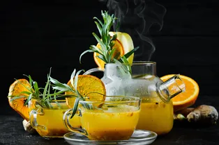 3 горячих осенних напитка, которые помогут согреться и укрепить иммунитет