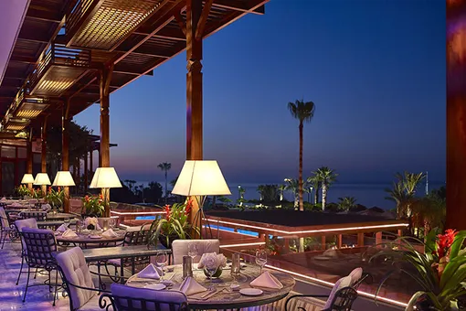 Зимняя сказка в Four Seasons Cyprus