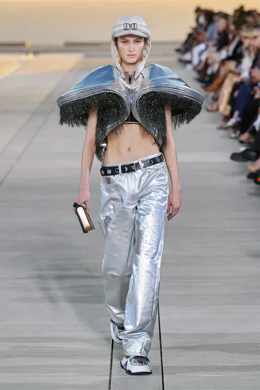LOUIS VUITTON RESORT 2023 LOUIS VUITTON RESORT 2023