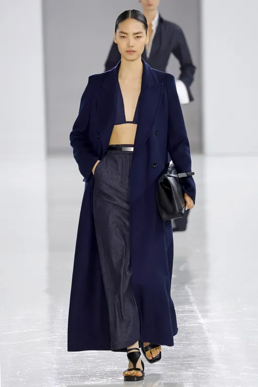 Max Mara весна-лето 2025