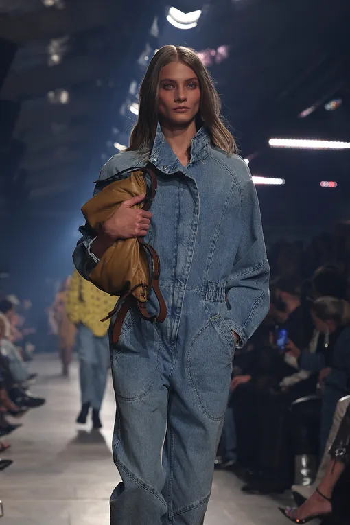 ISABEL MARANT осень-зима 2023/24 ISABEL MARANT осень-зима 2023/24