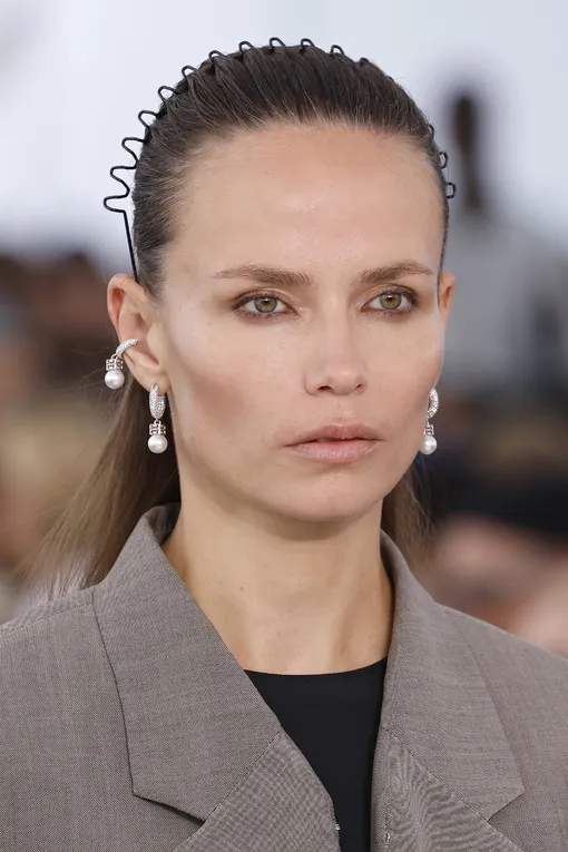 Givenchy весна-лето 2024 Givenchy весна-лето 2024