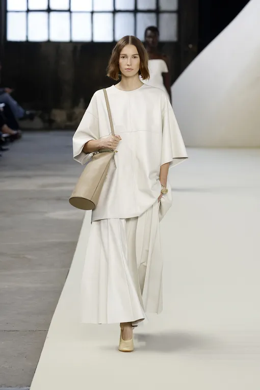 Tod’s весна-лето 2025