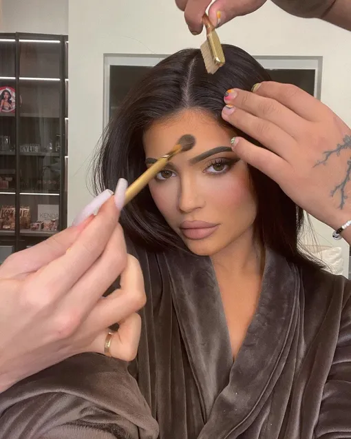 @kyliejenner @kyliejenner