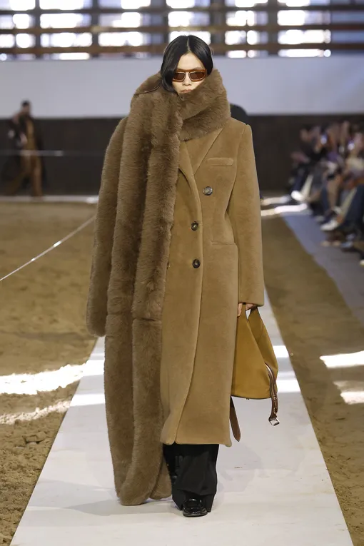 Stella McCartney осень-зима 2026/27 Stella McCartney осень-зима 2026/27