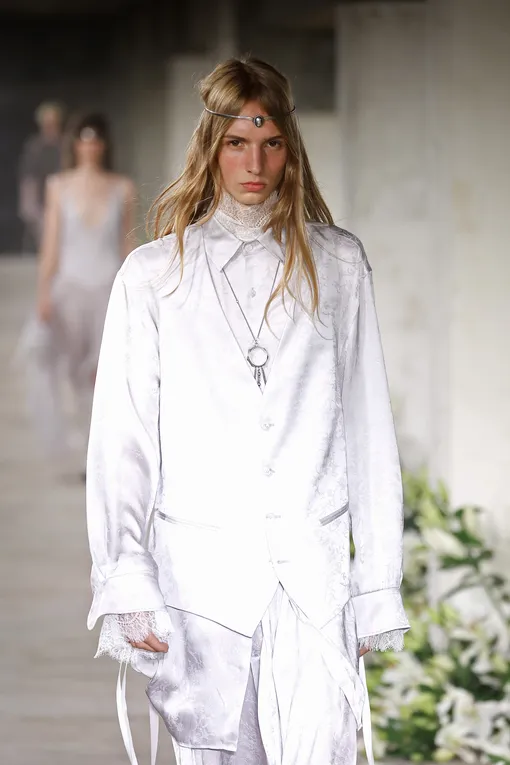 Ann Demeulemeester весна-лето 2025