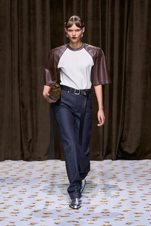 Jil Sander весна-лето 2025 Jil Sander весна-лето 2025