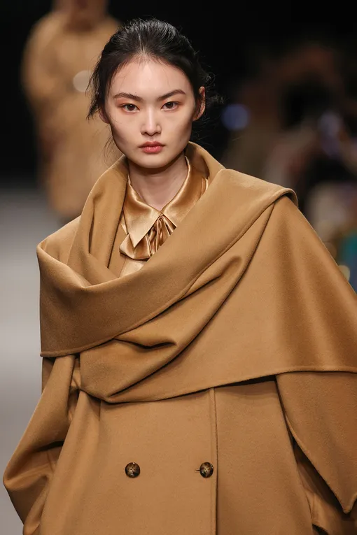 Alberta Ferretti осень-зима 22/23 Alberta Ferretti осень-зима 22/23