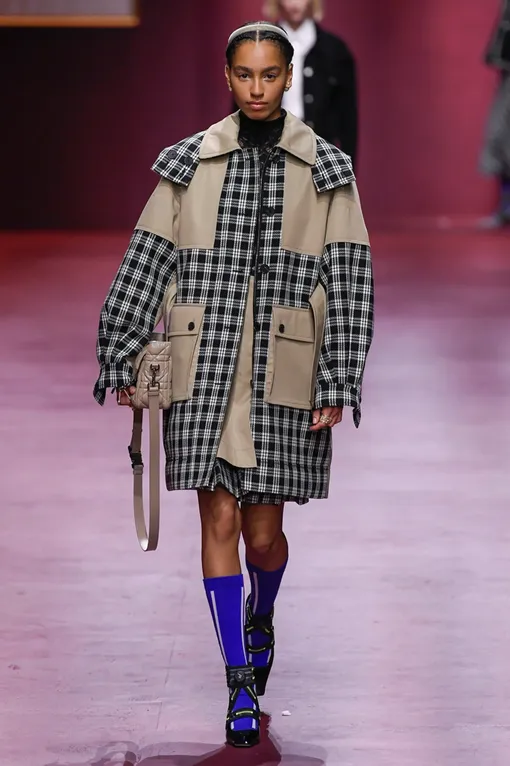 CHRISTIAN DIOR осень-зима 2022/23 CHRISTIAN DIOR осень-зима 2022/23