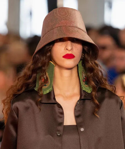 ETRO весна-лето 2023 ETRO весна-лето 2023