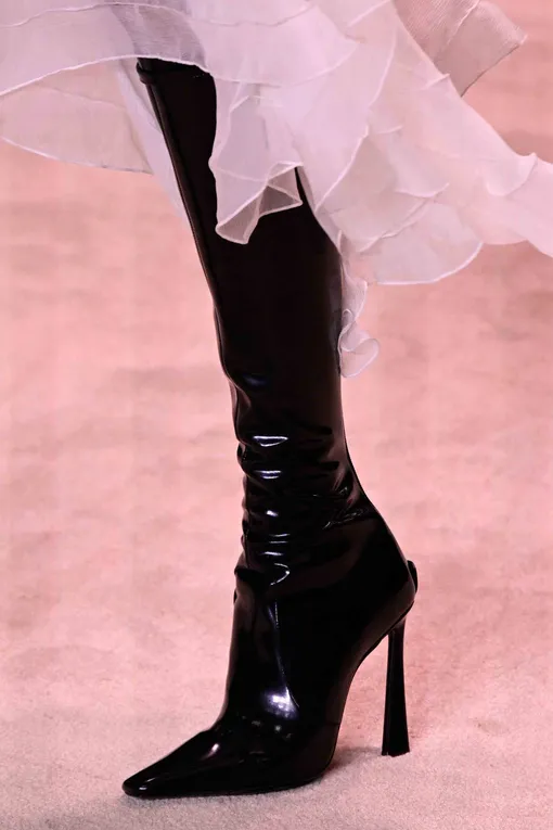Saint Laurent осень-зима 2022/23 Saint Laurent осень-зима 2022/23