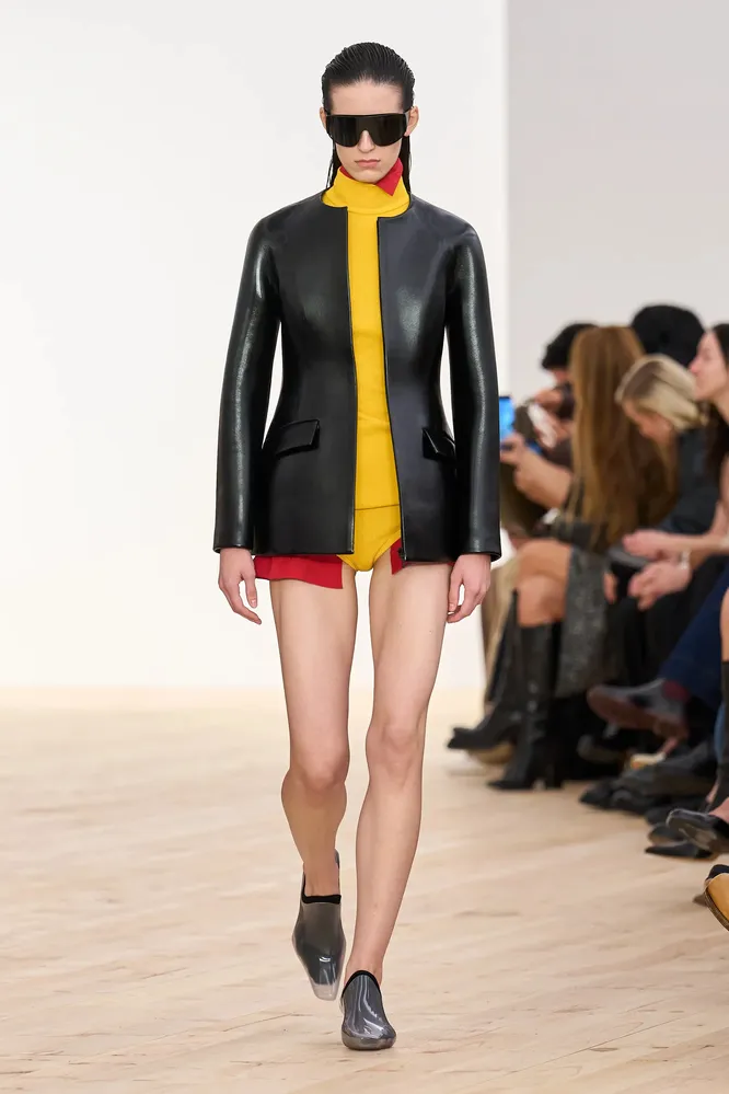 Loewe весна-лето 2026