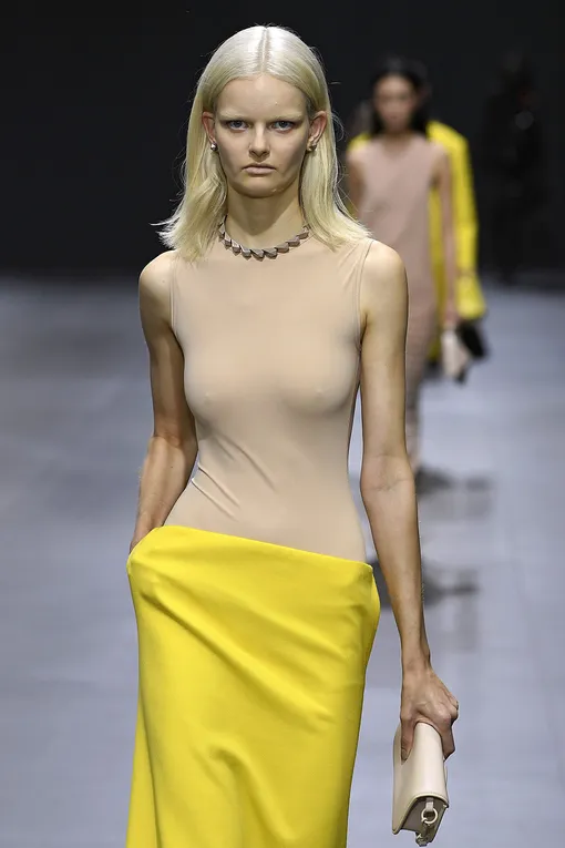 Valentino весна-лето 2023 Valentino весна-лето 2023