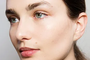 Как правильно подготовить кожу к макияжу Как правильно подготовить кожу к макияжу