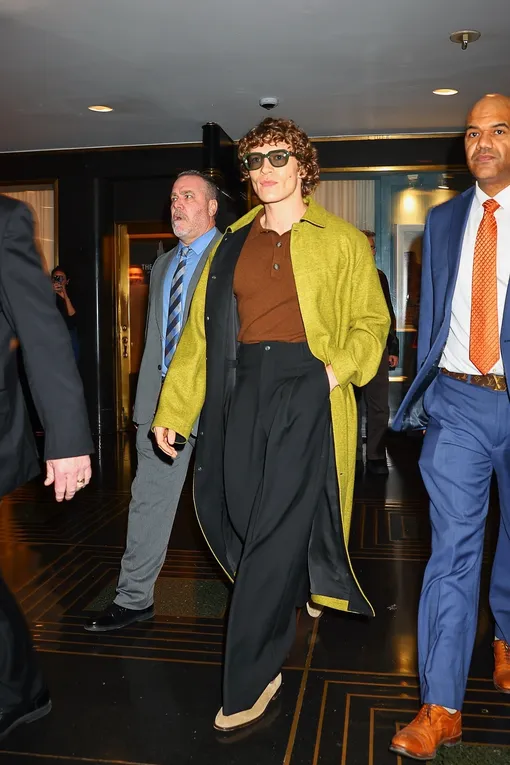 Коннор Стори Коннор Стори