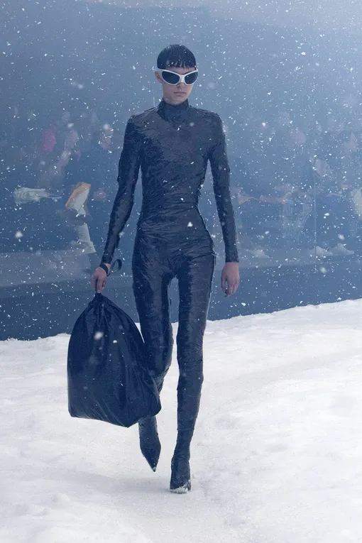 Balenciaga осень-зима 2022/23