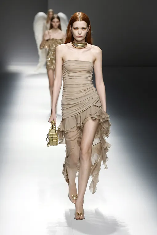 Blumarine весна-лето 2024 Blumarine весна-лето 2024