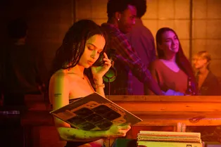 Сериал «Меломанка» с Зои Кравиц закрыли. Актриса упрекнула сервис Hulu