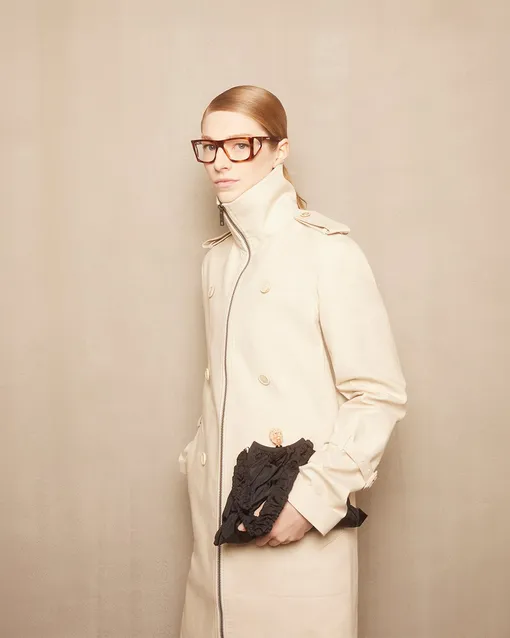 Хантер Шафер на показе Prada осень-зима 2024/25 Хантер Шафер на показе Prada осень-зима 2024/25