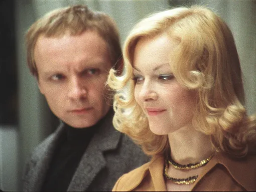Кадр из фильма «Ирония судьбы, или С лёгким паром!», 1975