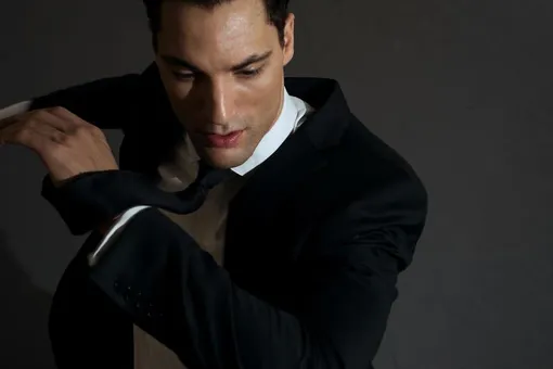 Самый высокий в мире танцор балета стал моделью Самый высокий в мире танцор балета стал моделью