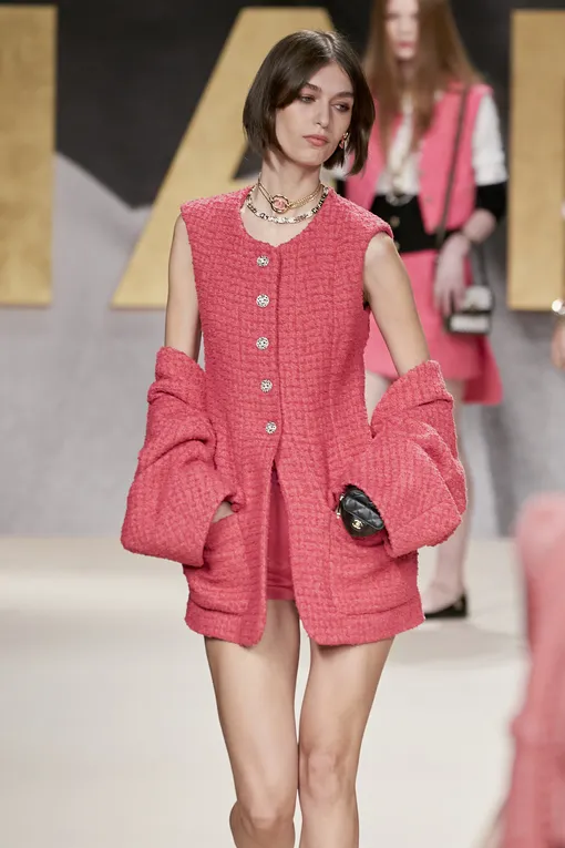 Chanel весна-лето 2022