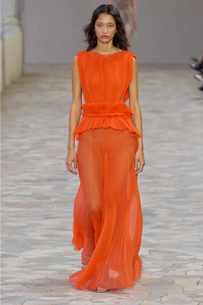 Alberta Ferretti весна-лето 2025