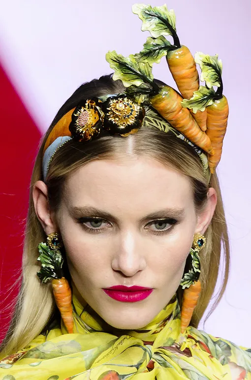 Dolce & Gabbana весна-лето 2018 Dolce & Gabbana весна-лето 2018