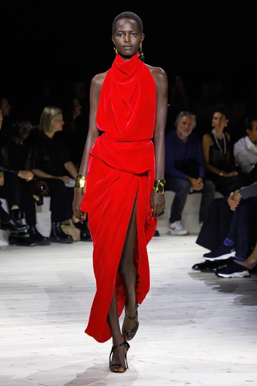 ALEXANDER MCQUEEN весна-лето 2024