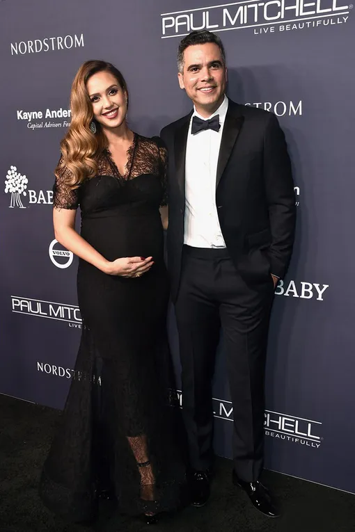 Джессика Альба и Кэш Уоррен Джессика Альба и Кэш Уоррен