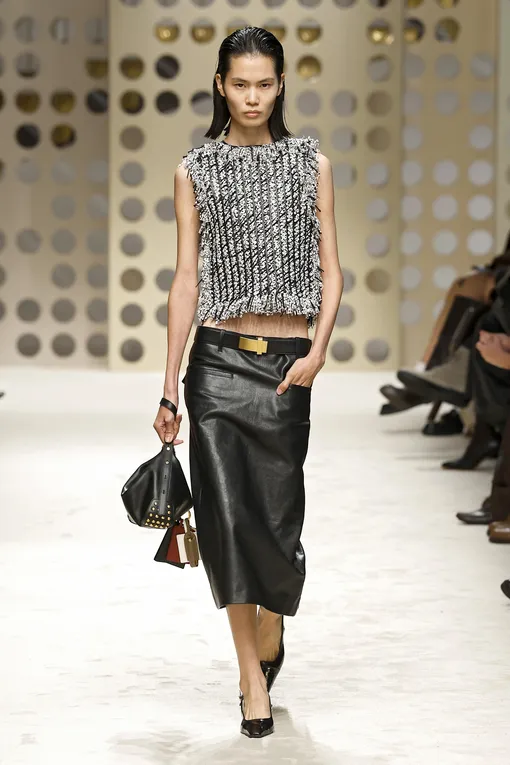 Tod's весна-лето 2026