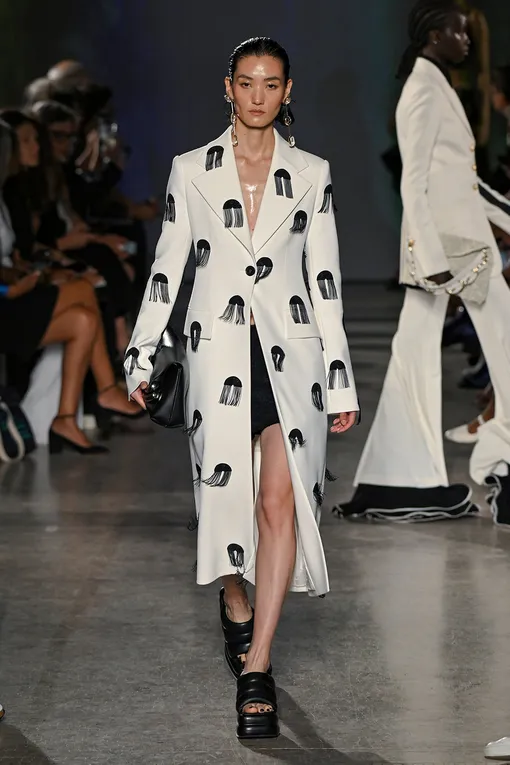 Proenza Schouler весна-лето 2023 Proenza Schouler весна-лето 2023