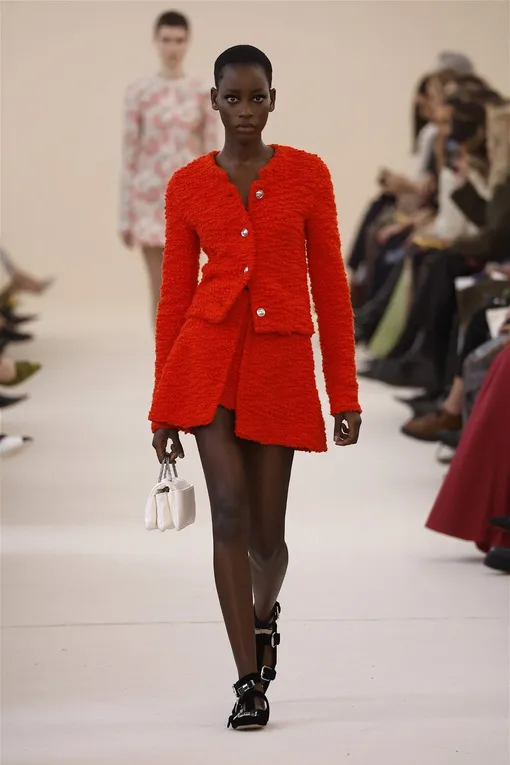 Giambattista Valli осень-зима 2024/2025