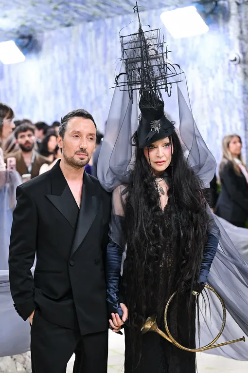 Энтони Ваккарелло и Мадонна на Met Gala-2026. Энтони Ваккарелло и Мадонна на Met Gala-2026.