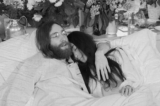 Об истории любви Джона Леннона и Йоко Оно снимут фильм