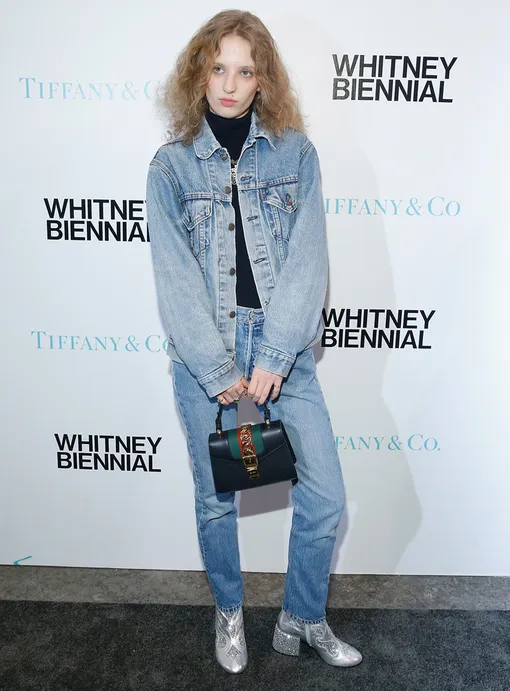 Петра Коллинз Петра Коллинз