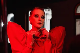 Под чутким руководством Ренаты Литвиновой: Ульяна Добровская и Федор Дьяконов представили коллекцию для Московского метрополитена