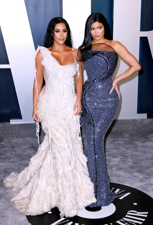 Ким Кардашьян и Кайли Дженнер