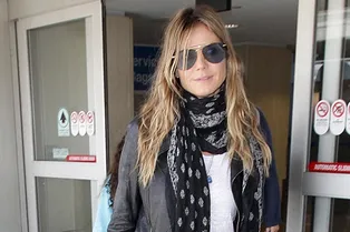 Подружка молодого рокера: Хайди Клум в косухе и «рваных» джинсах