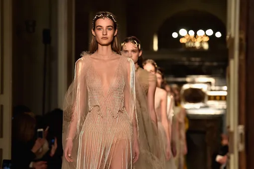 Неделя высокой моды: Valentino, весна-лето 2016