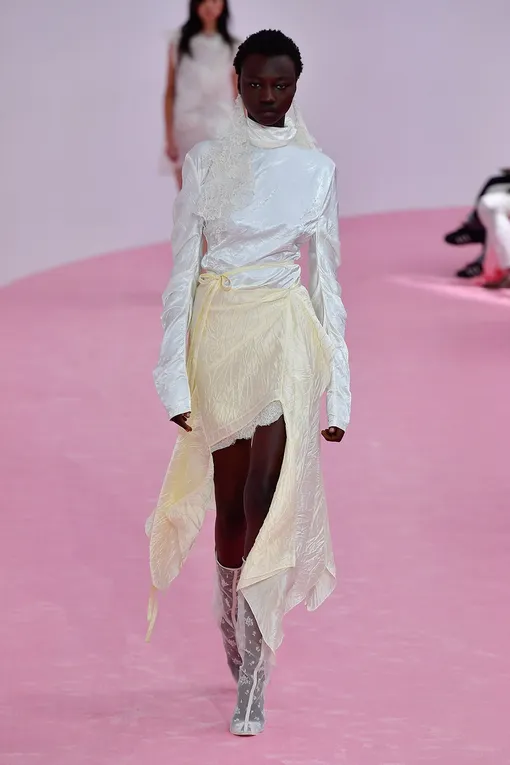 Acne Studios весна-лето 2023 Acne Studios весна-лето 2023