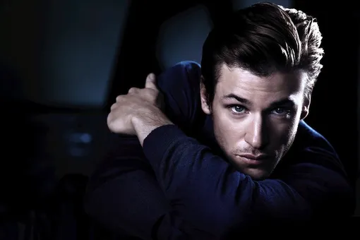 Полная версия фильма Bleu de Chanel с Гаспаром Ульелем Полная версия фильма Bleu de Chanel с Гаспаром Ульелем