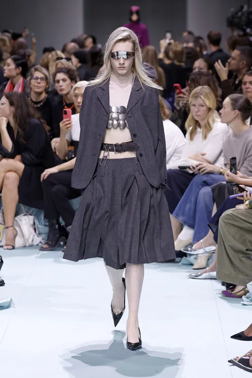 Prada весна-лето 2025 Prada весна-лето 2025