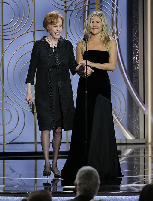 Кэрол Бернетт и Дженнифер Энистон Кэрол Бернетт и Дженнифер Энистон