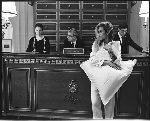 ALICE DELLAL — Bristish musician, model and CHANEL ambassador wears a CODE COCO watch ALICE DELLAL — Bristish musician, model and CHANEL ambassador wears a CODE COCO watch