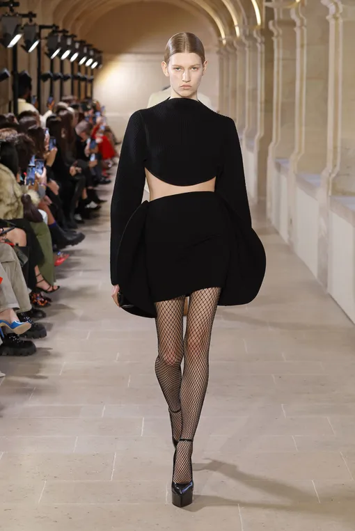 Victoria Beckham осень-зима 2023/24 Victoria Beckham осень-зима 2023/24